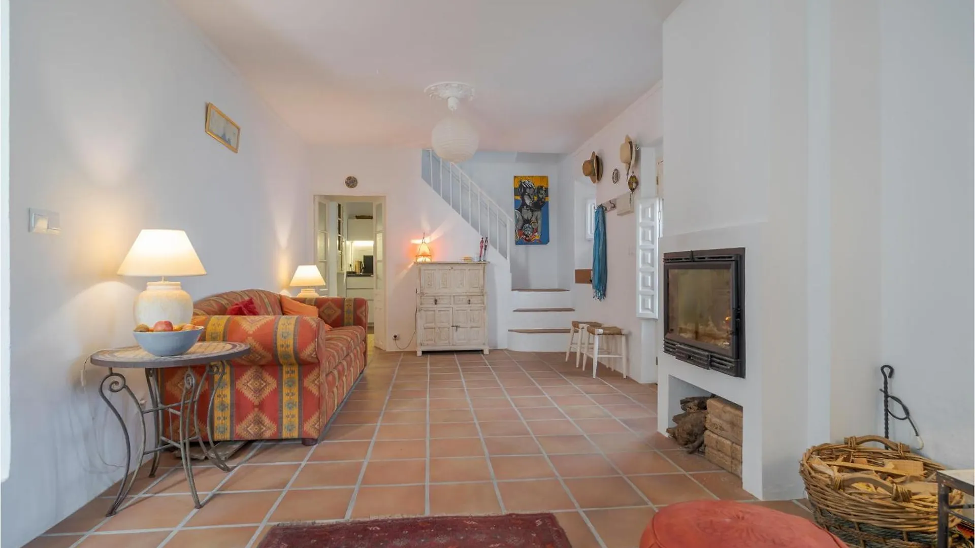 度假居 Cozy Home In Competa With Kitchenette